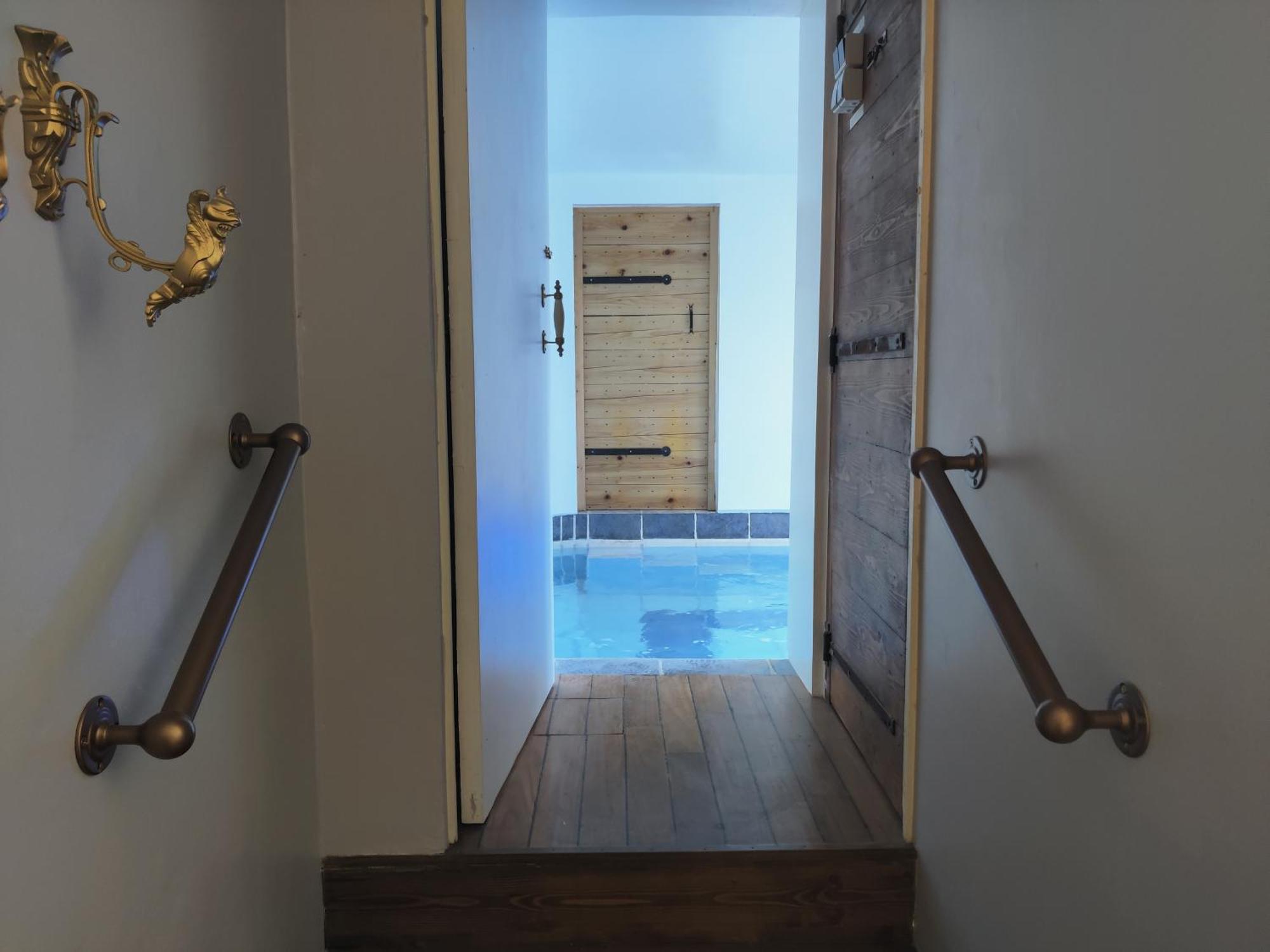 Mas Du Versadou, Dans Un Espace Naturel Protege, Piscine Couverte Chauffee Toute L'Annee, Spa Et Salle De Jeux Saint-Gilles  Pokoj fotografie