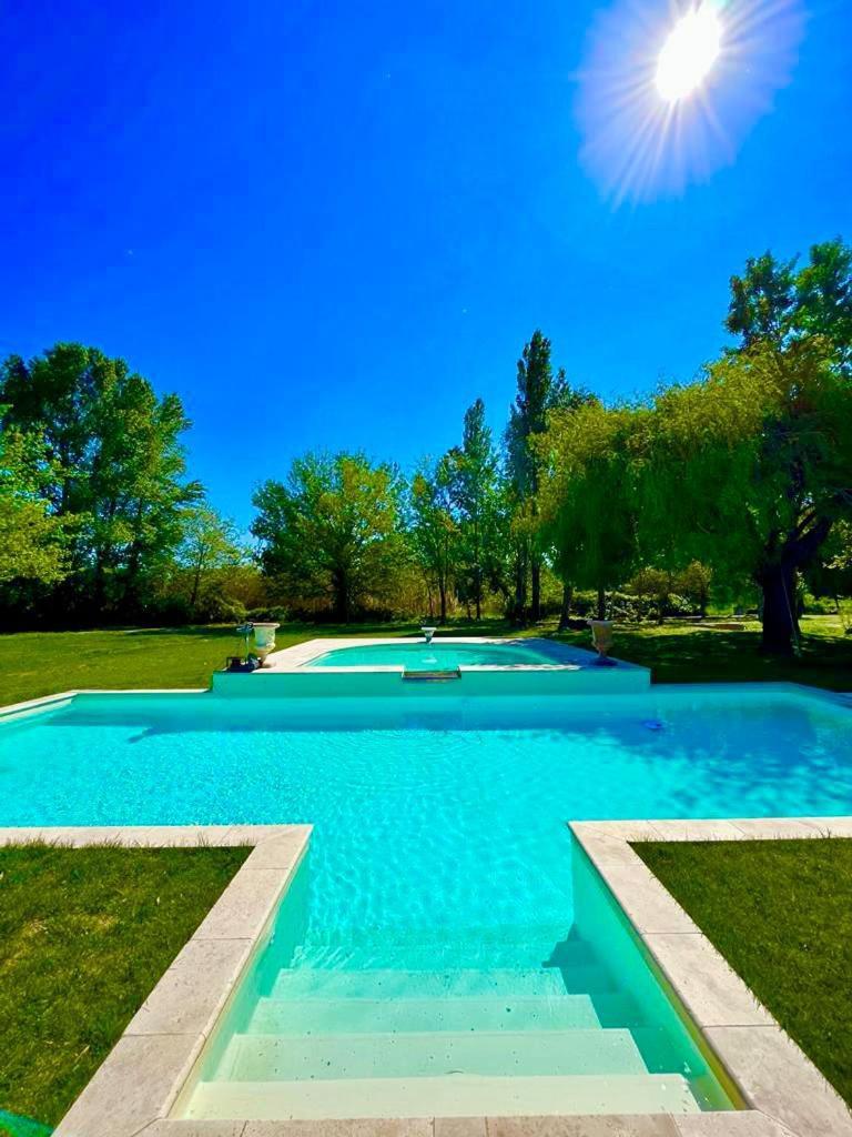 Mas Du Versadou, Dans Un Espace Naturel Protege, Piscine Couverte Chauffee Toute L'Annee, Spa Et Salle De Jeux Saint-Gilles  Exteriér fotografie